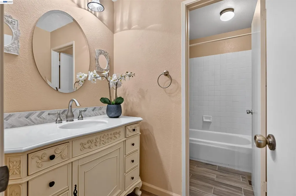 26976 Hemmingway Court Hayward CA 94542