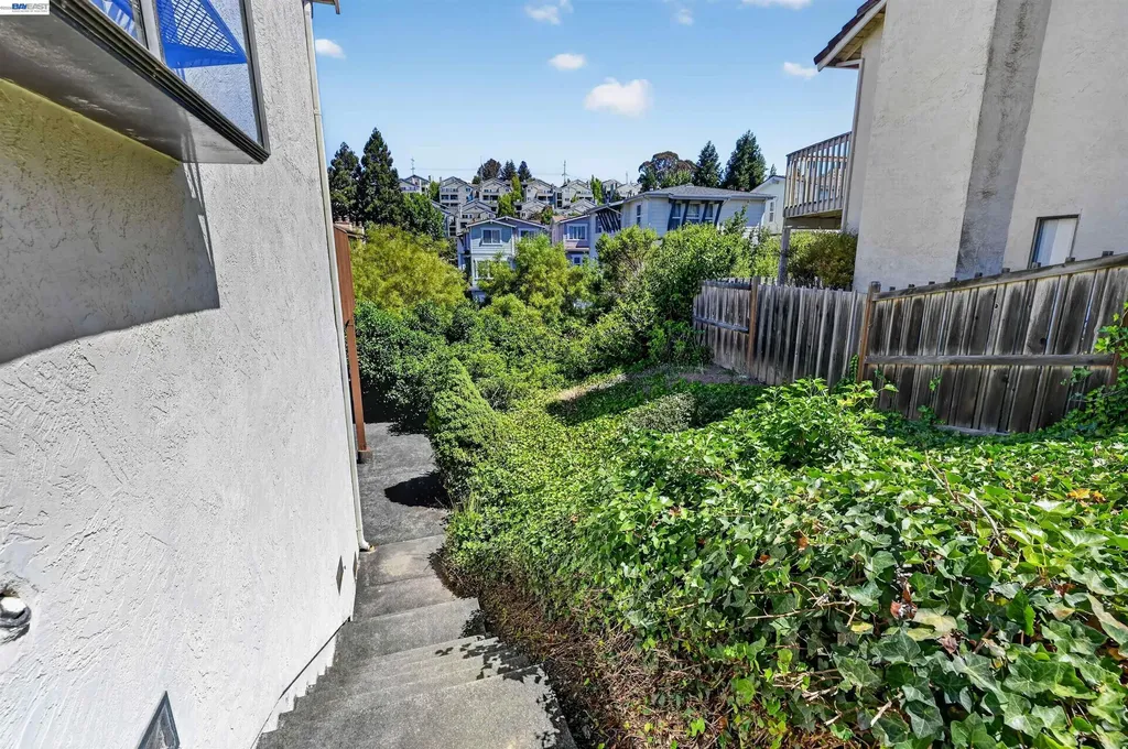 26976 Hemmingway Court Hayward CA 94542