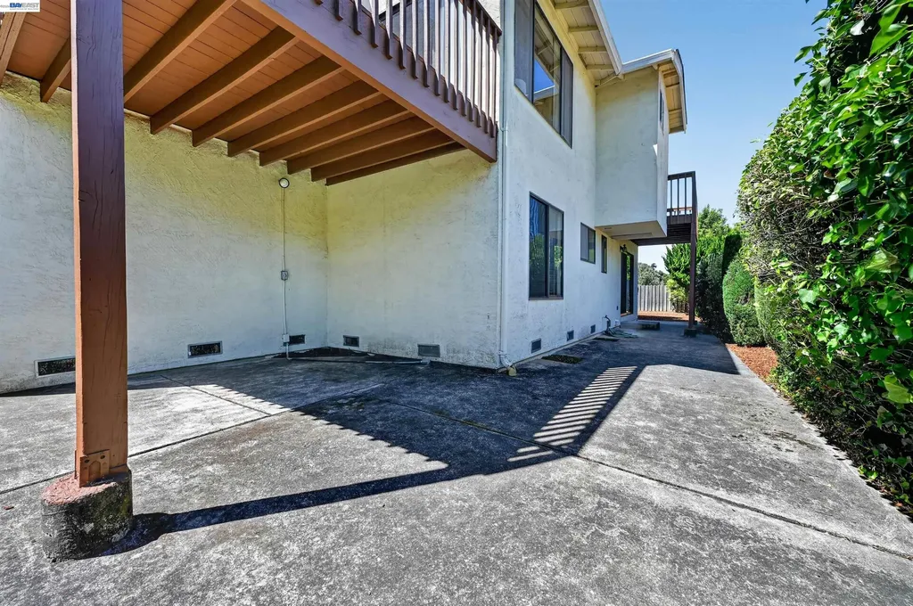 26976 Hemmingway Court Hayward CA 94542