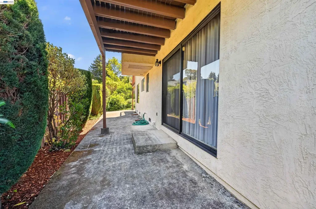 26976 Hemmingway Court Hayward CA 94542