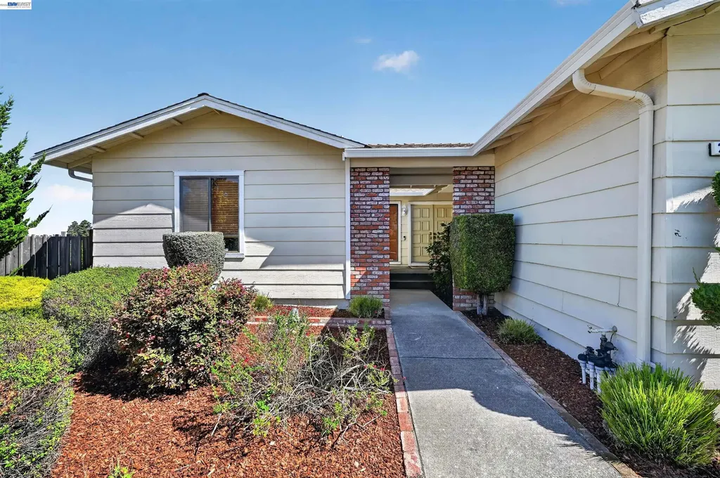 26976 Hemmingway Court Hayward CA 94542