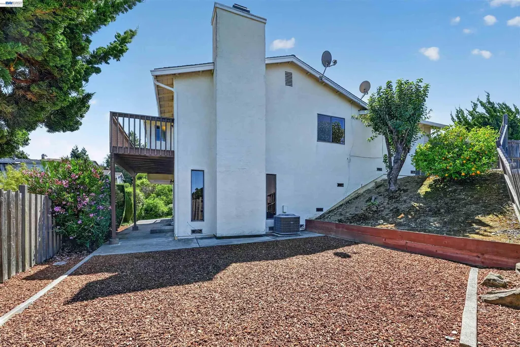 26976 Hemmingway Court Hayward CA 94542