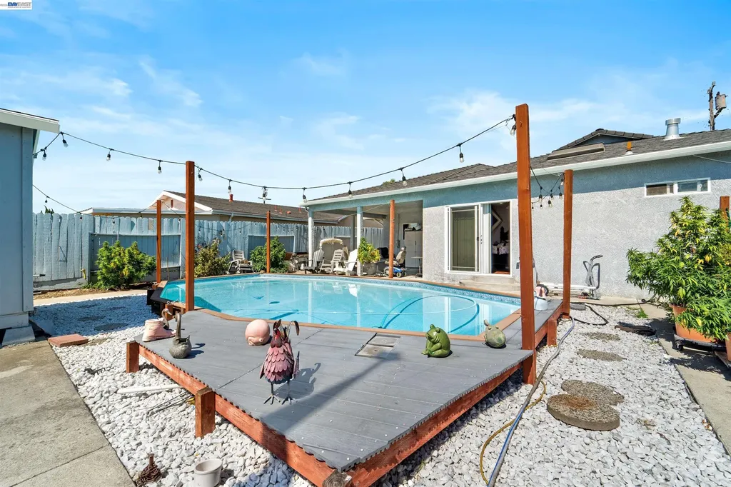 357 White Drive Hayward CA 94544