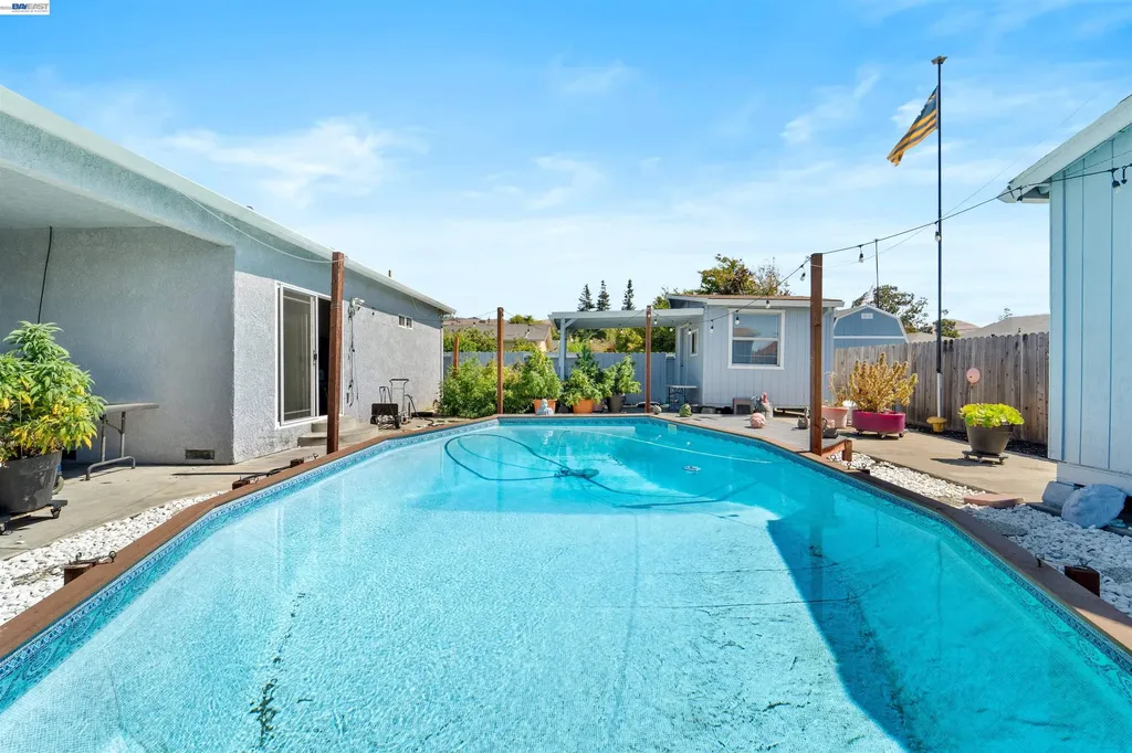 357 White Drive Hayward CA 94544