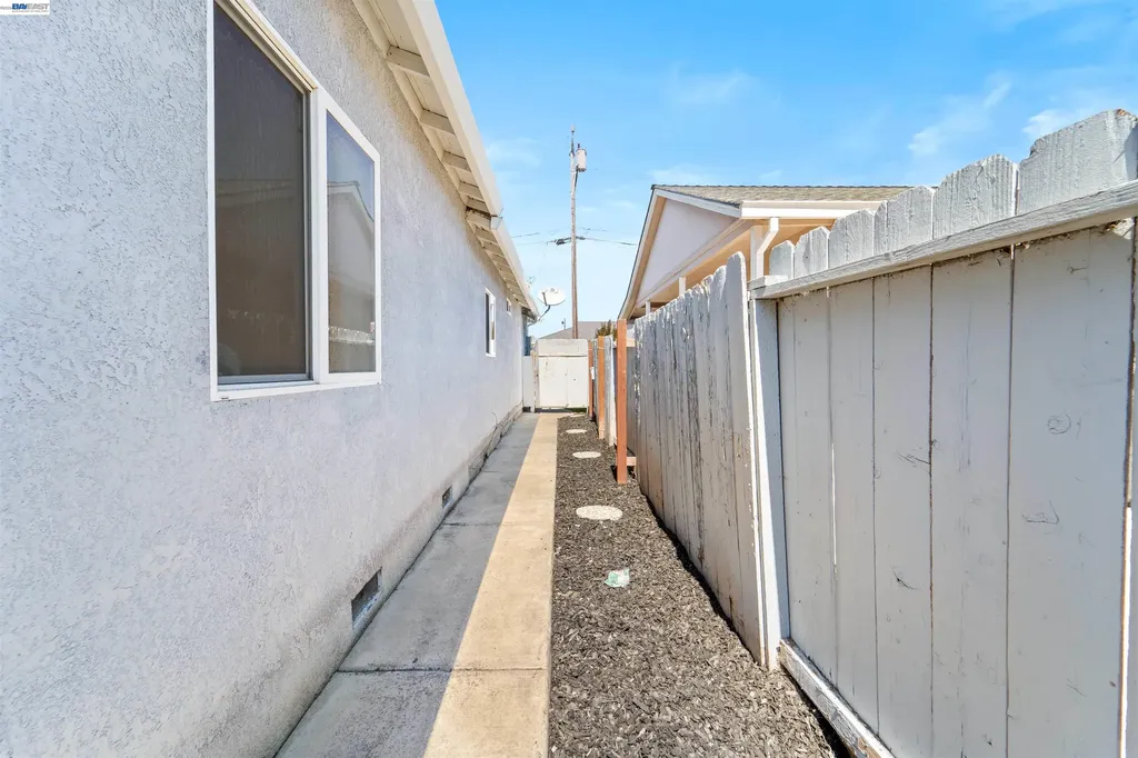 357 White Drive Hayward CA 94544