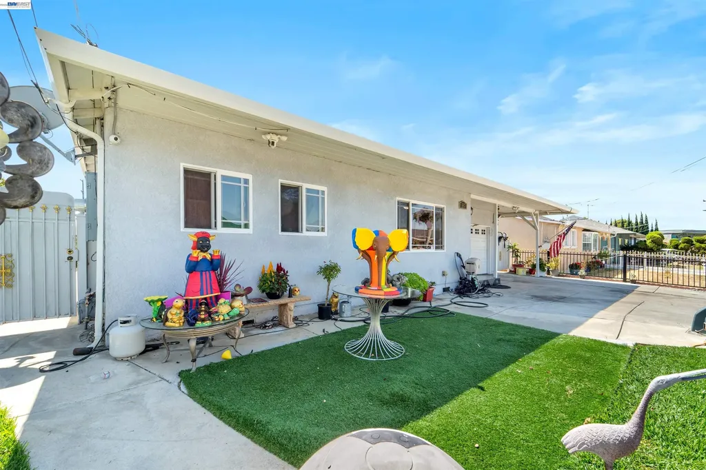 357 White Drive Hayward CA 94544