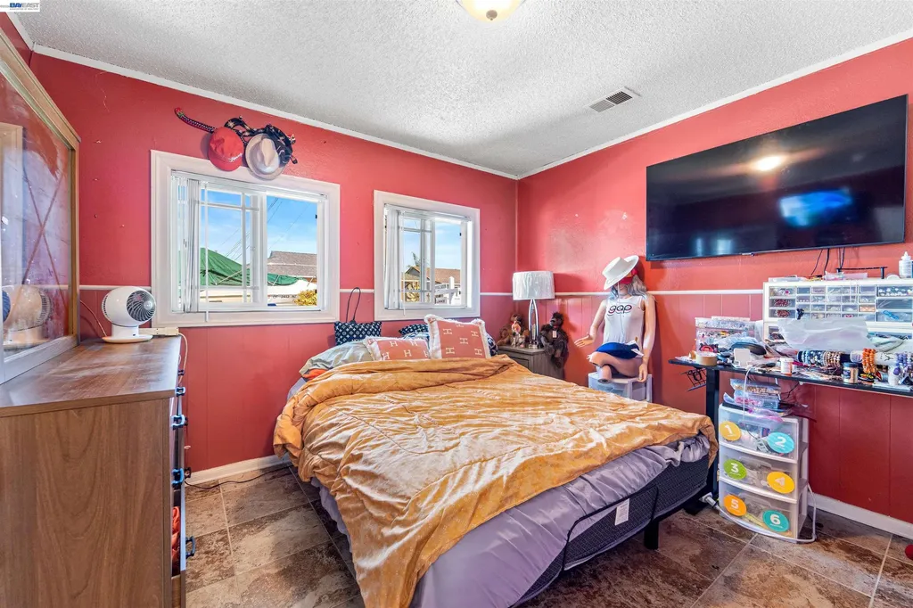 357 White Drive Hayward CA 94544