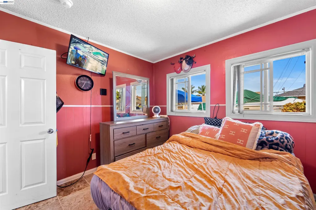 357 White Drive Hayward CA 94544
