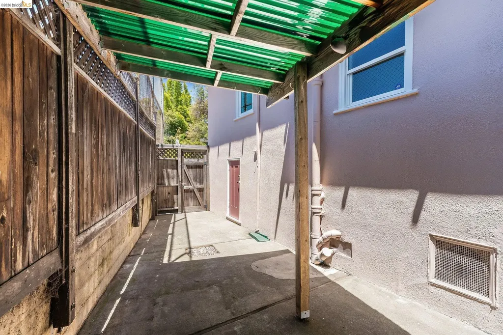 3300 Wilson Place Oakland CA 94602