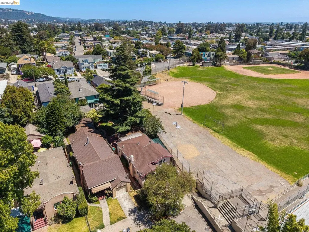 3300 Wilson Place Oakland CA 94602