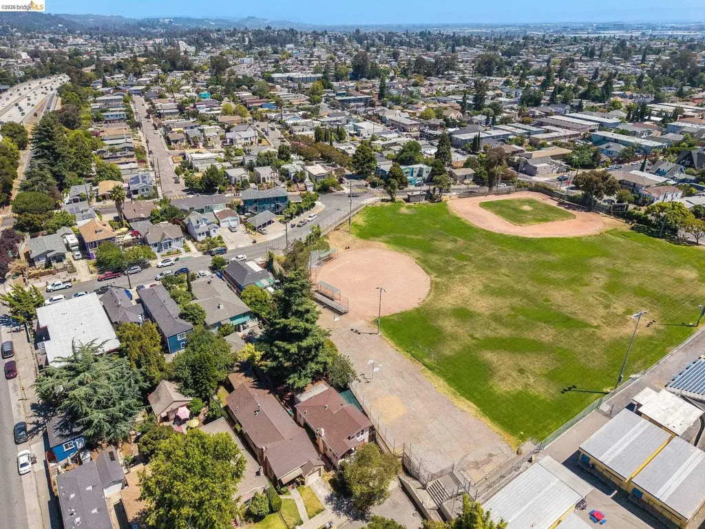 3300 Wilson Place Oakland CA 94602