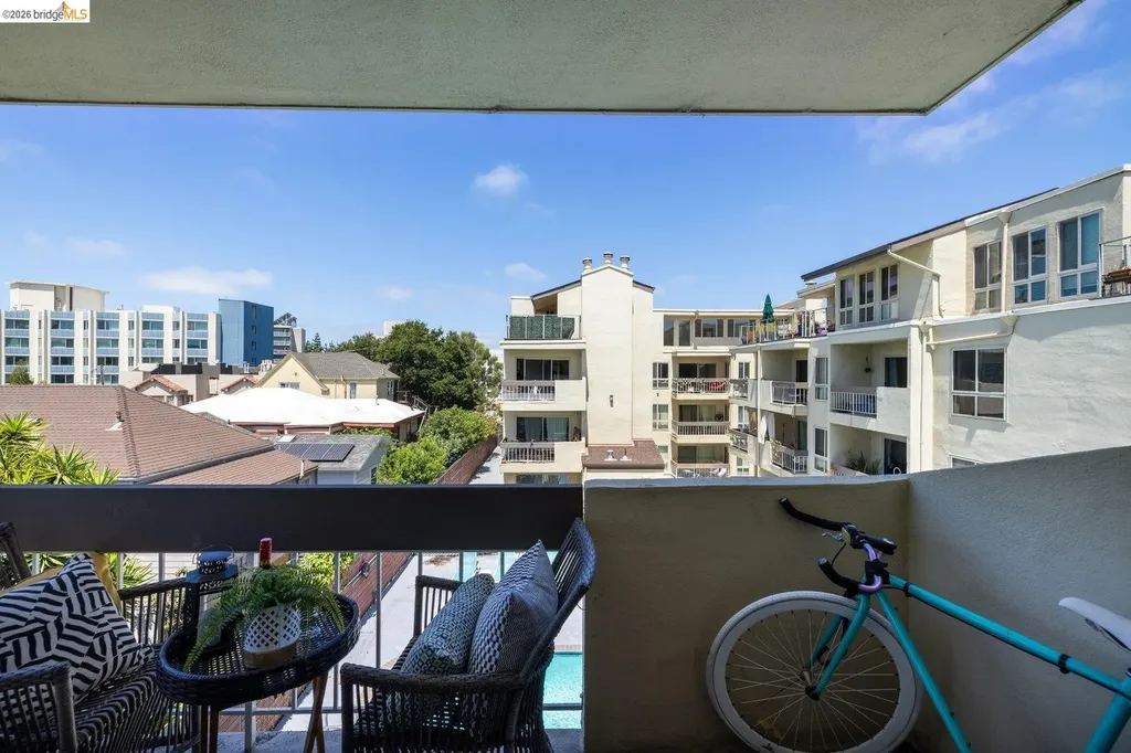 77 Fairmount Avenue Oakland CA 94611