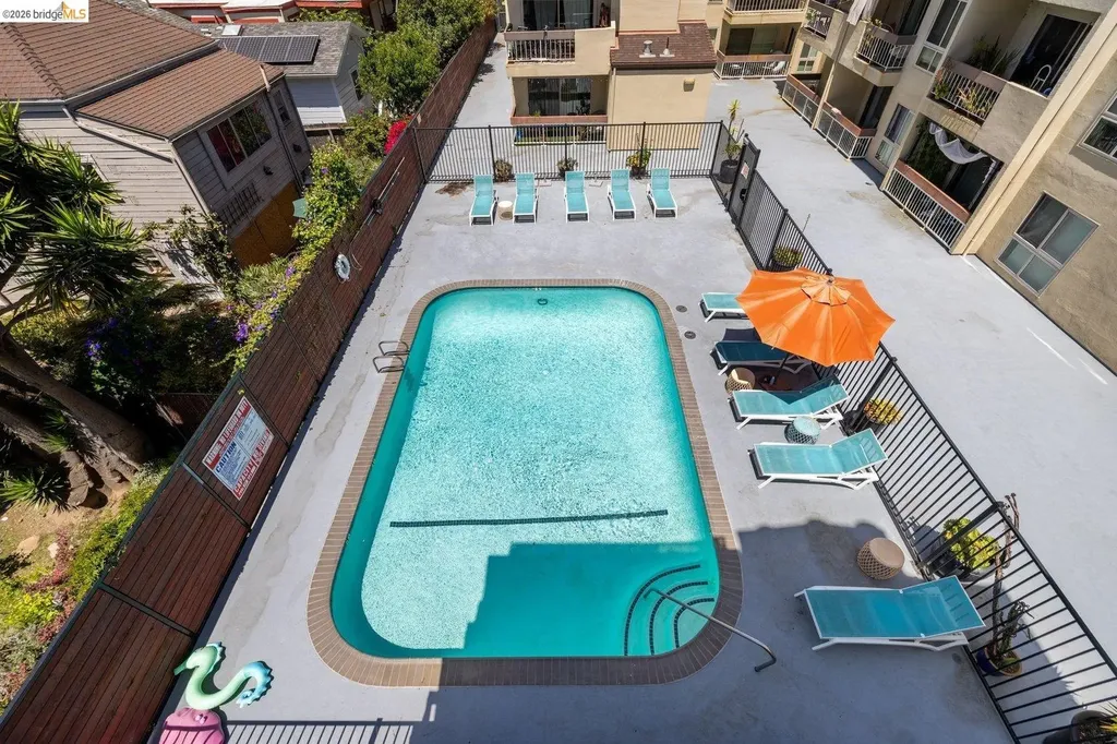 77 Fairmount Avenue Oakland CA 94611