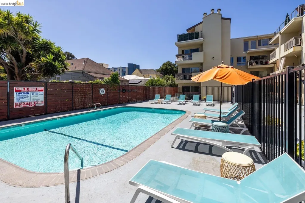 77 Fairmount Avenue Oakland CA 94611