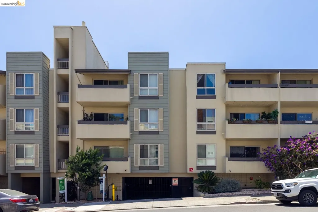 77 Fairmount Avenue Oakland CA 94611