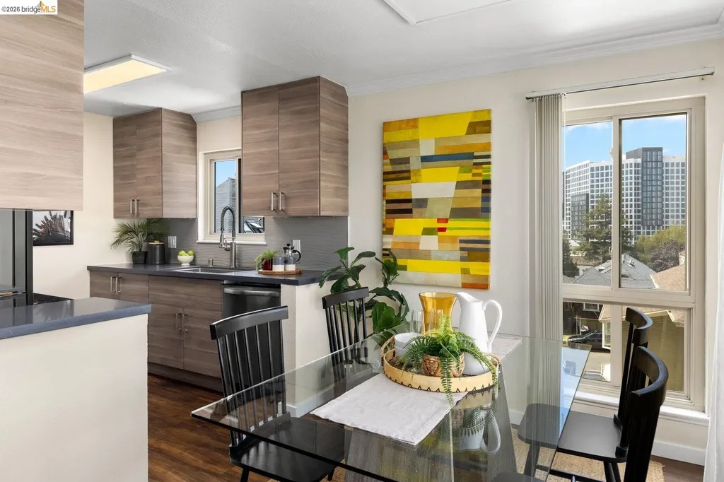 77 Fairmount Avenue Oakland CA 94611