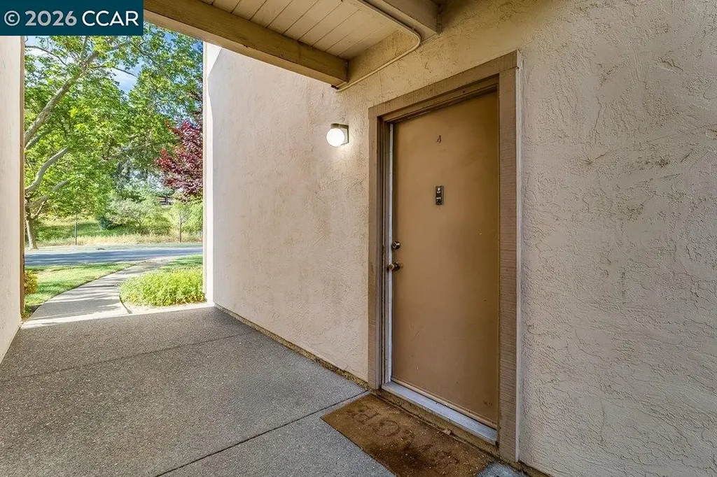 375 Camelback Drive Pleasant Hill CA 94523