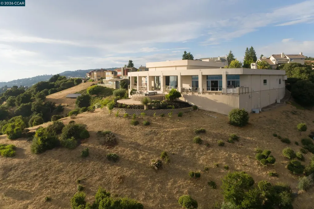 13367 Campus Drive Oakland CA 94619