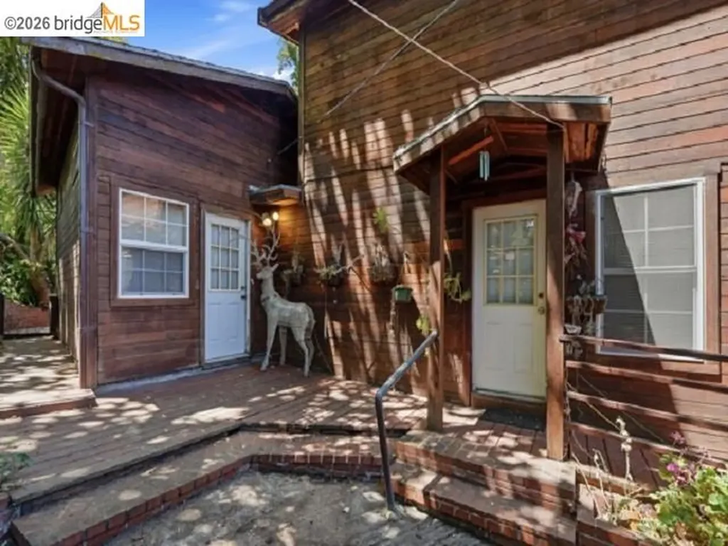 4105 Gregory Street Oakland CA 94619