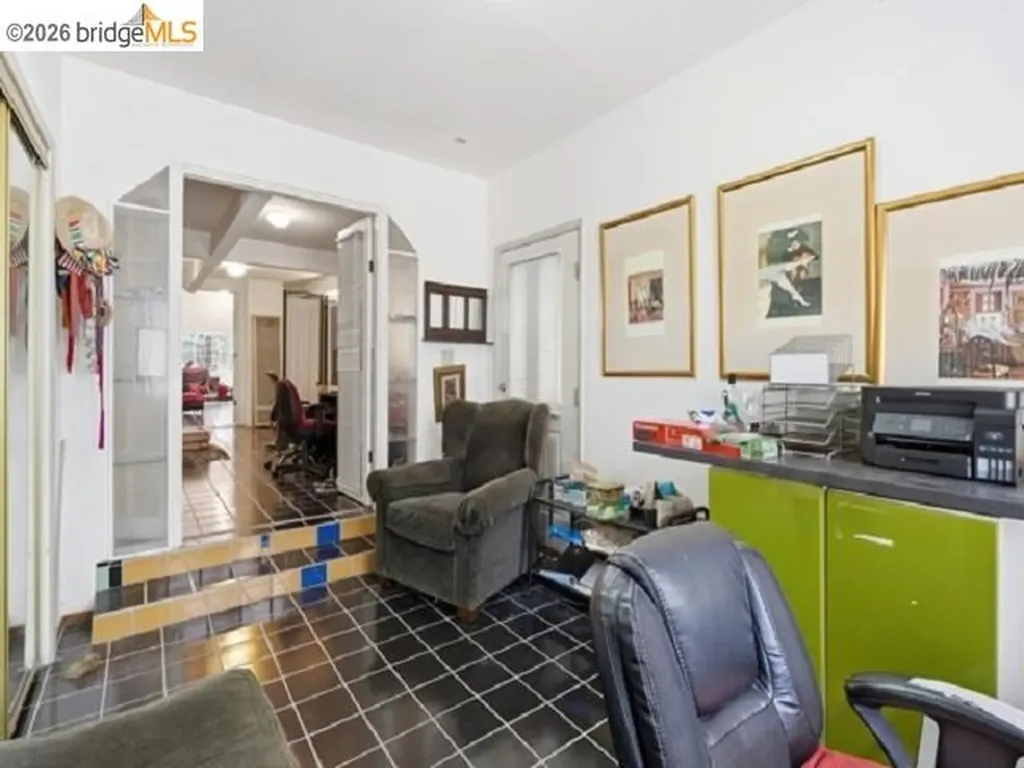 4105 Gregory Street Oakland CA 94619