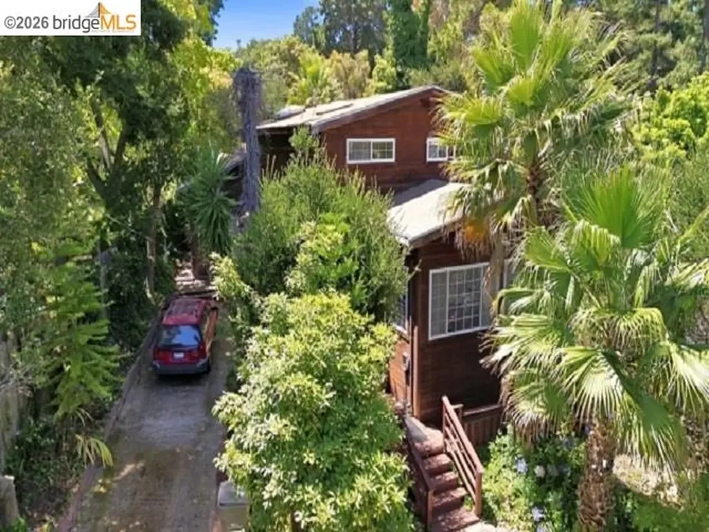 4105 Gregory Street Oakland CA 94619