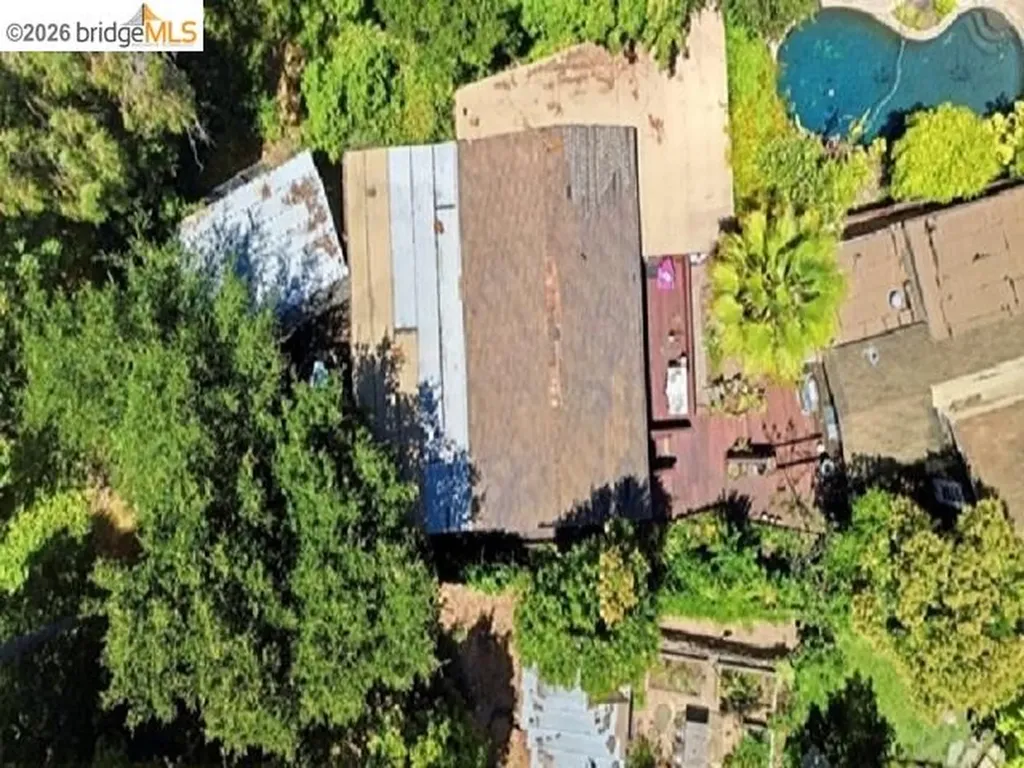 4105 Gregory Street Oakland CA 94619