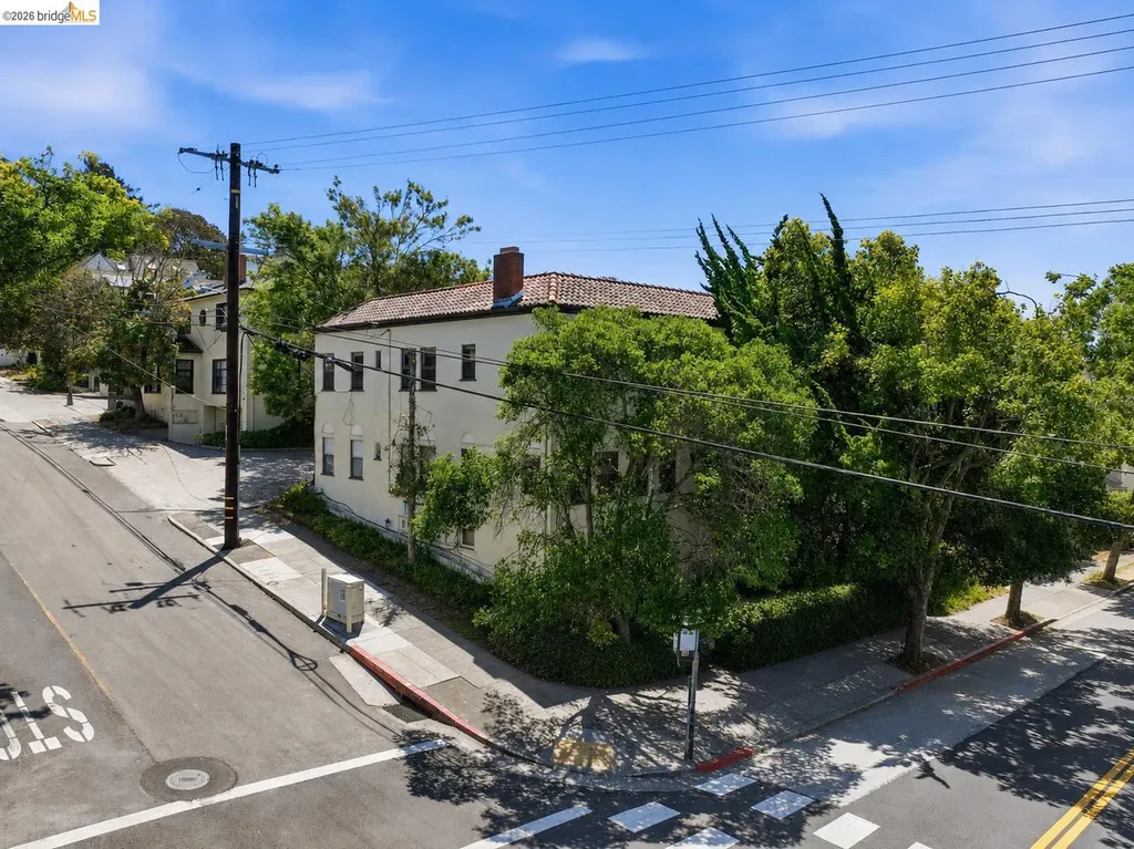 Berkeley CA, 2522 Hilgard Avenue