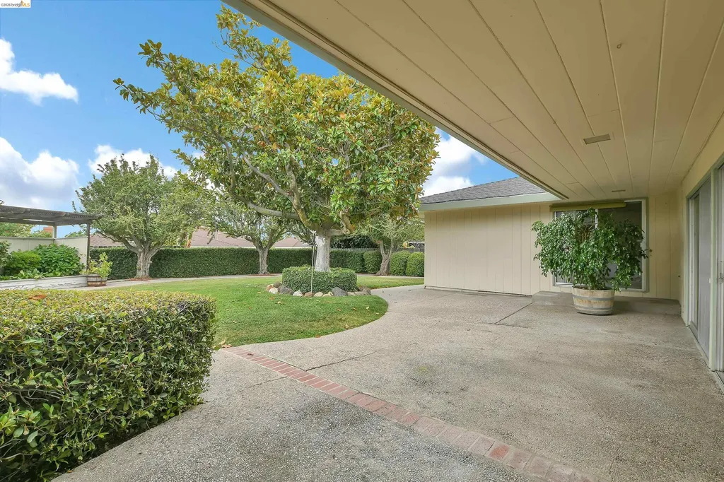 227 Pueblo Drive Pittsburg CA 94565