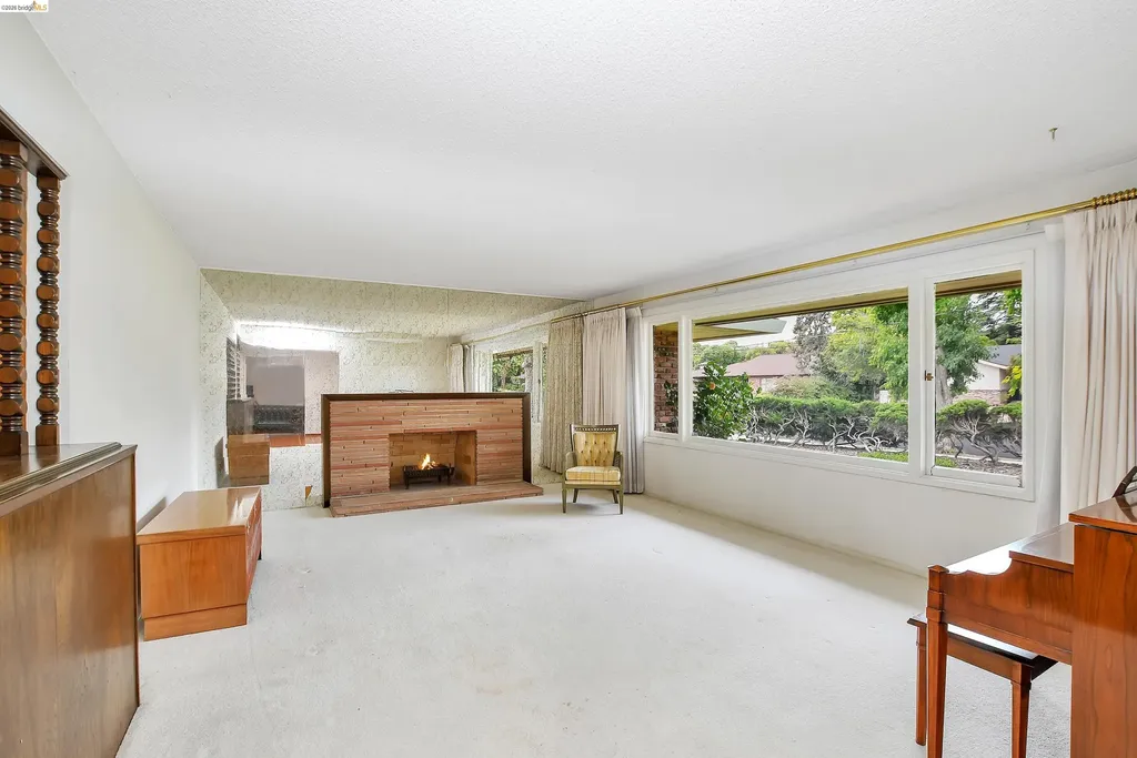 227 Pueblo Drive Pittsburg CA 94565