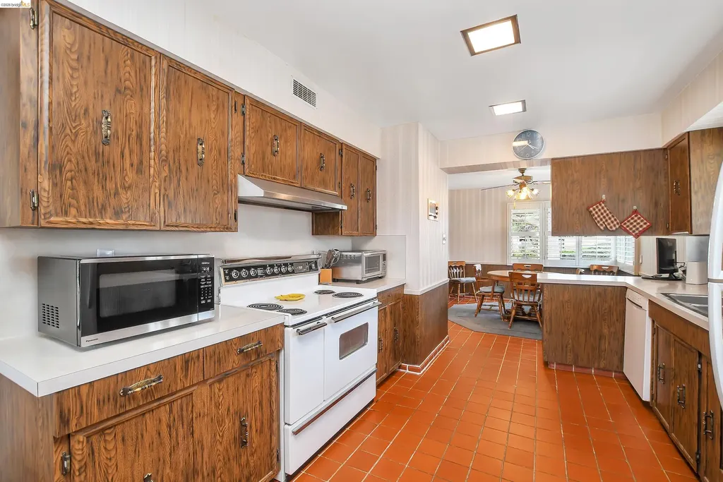 227 Pueblo Drive Pittsburg CA 94565