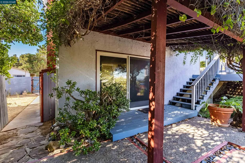 640 Skyline Drive Martinez CA 94553