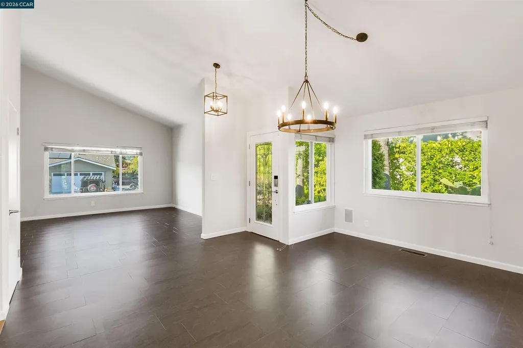 640 Skyline Drive Martinez CA 94553