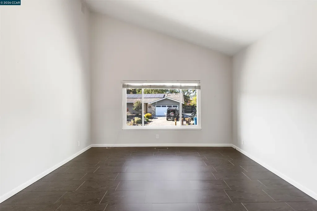640 Skyline Drive Martinez CA 94553