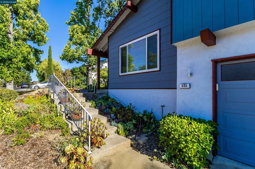 640 Skyline Drive Martinez CA 94553