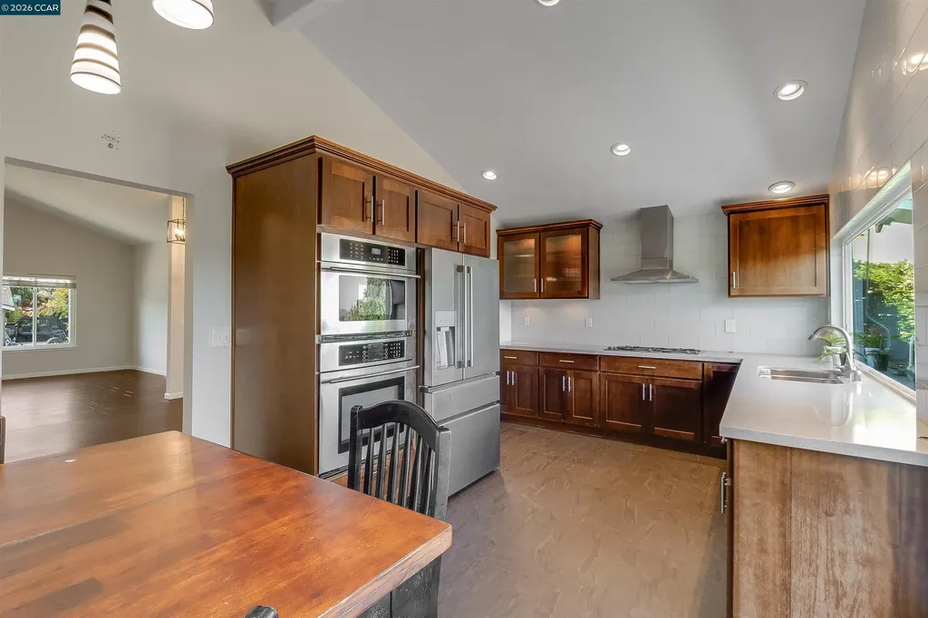 640 Skyline Drive Martinez CA 94553