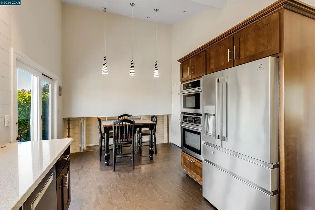 640 Skyline Drive Martinez CA 94553