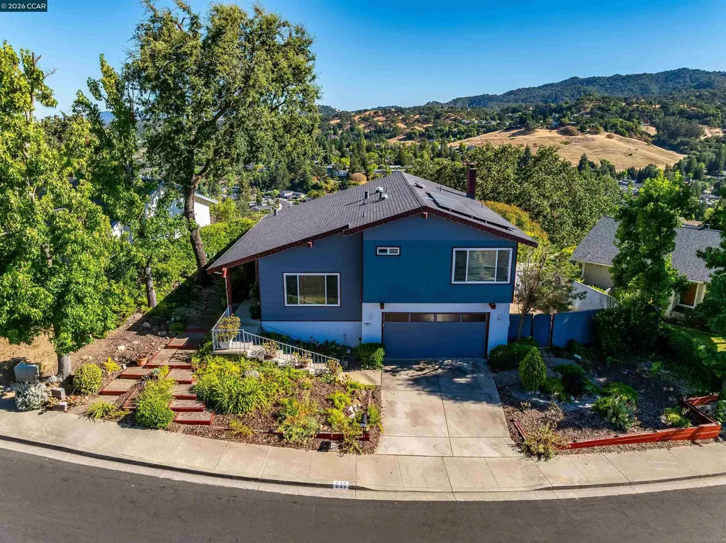 640 Skyline Drive Martinez CA 94553