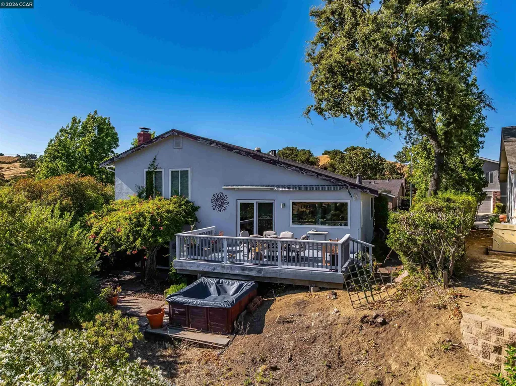 640 Skyline Drive Martinez CA 94553