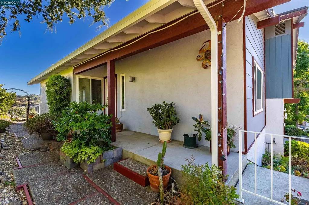 640 Skyline Drive Martinez CA 94553