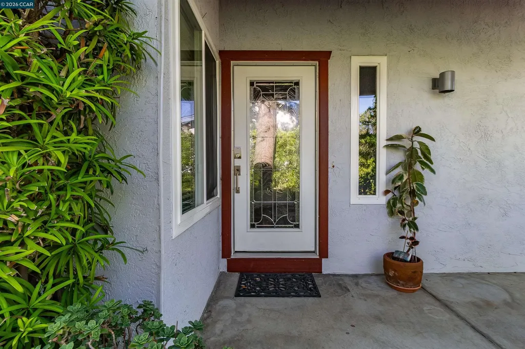 640 Skyline Drive Martinez CA 94553