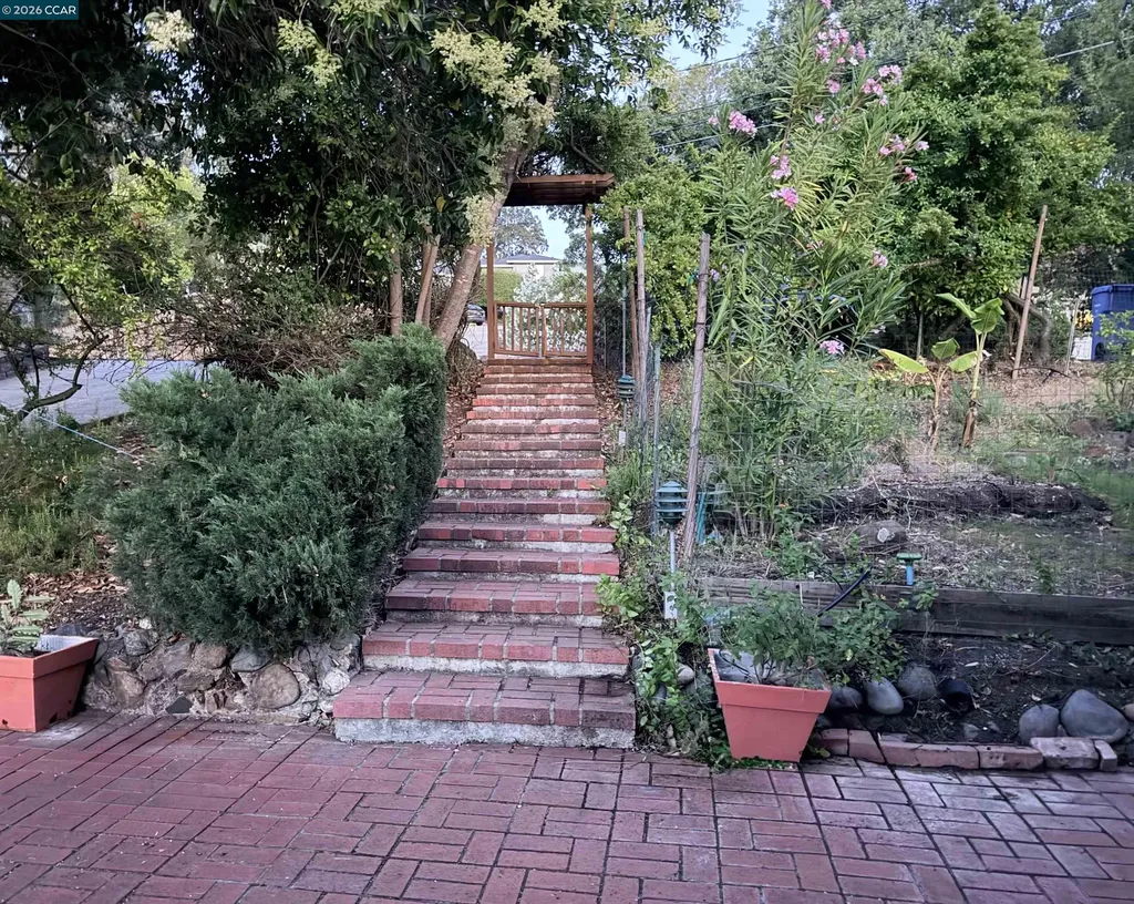 890 Holly Hill Drive Walnut Creek CA 94596