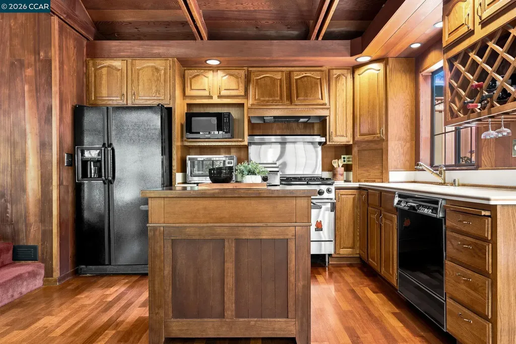 890 Holly Hill Drive Walnut Creek CA 94596