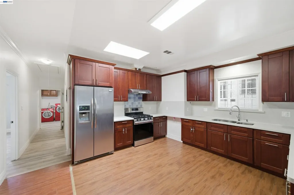 5129 Ygnacio Avenue Oakland CA 94601