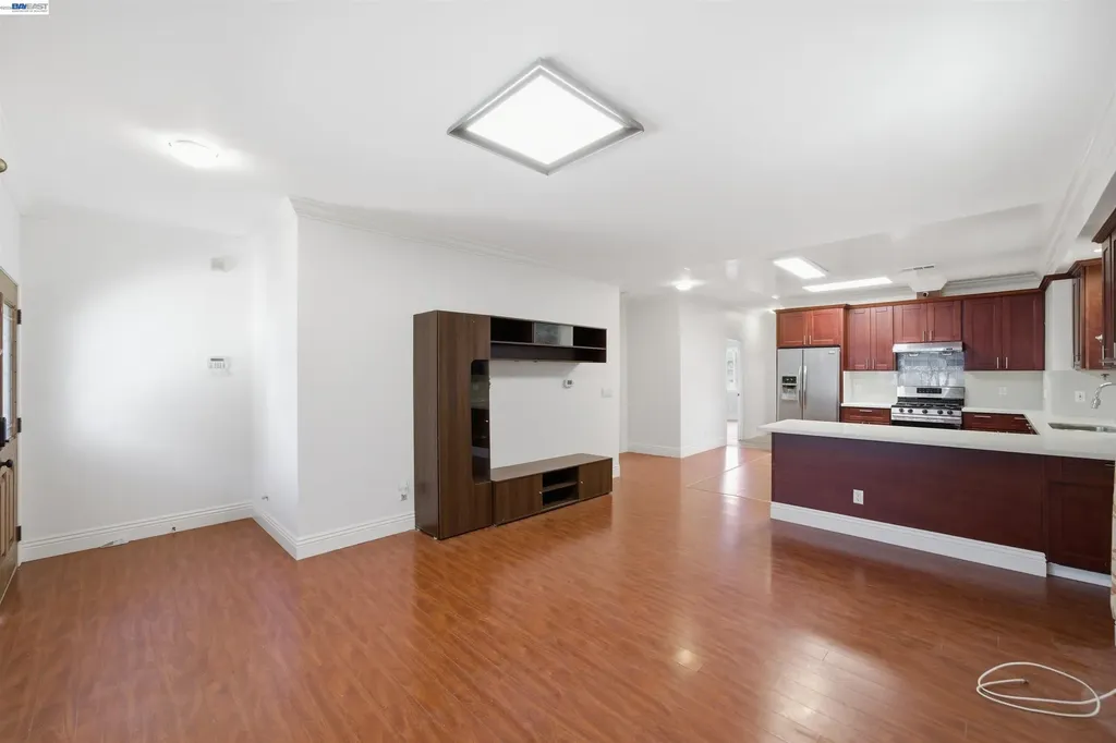 5129 Ygnacio Avenue Oakland CA 94601