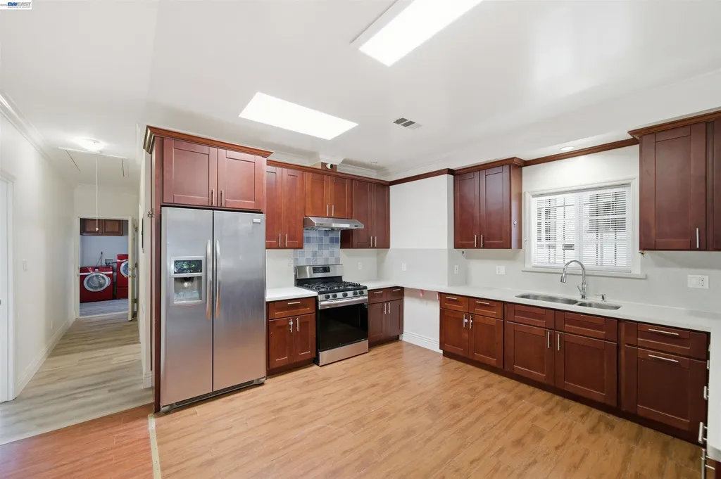 5129 Ygnacio Avenue Oakland CA 94601