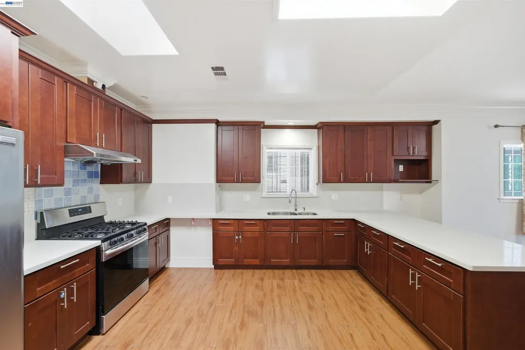 5129 Ygnacio Avenue Oakland CA 94601