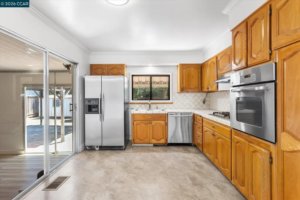 375 Carson Drive Hayward CA 94544