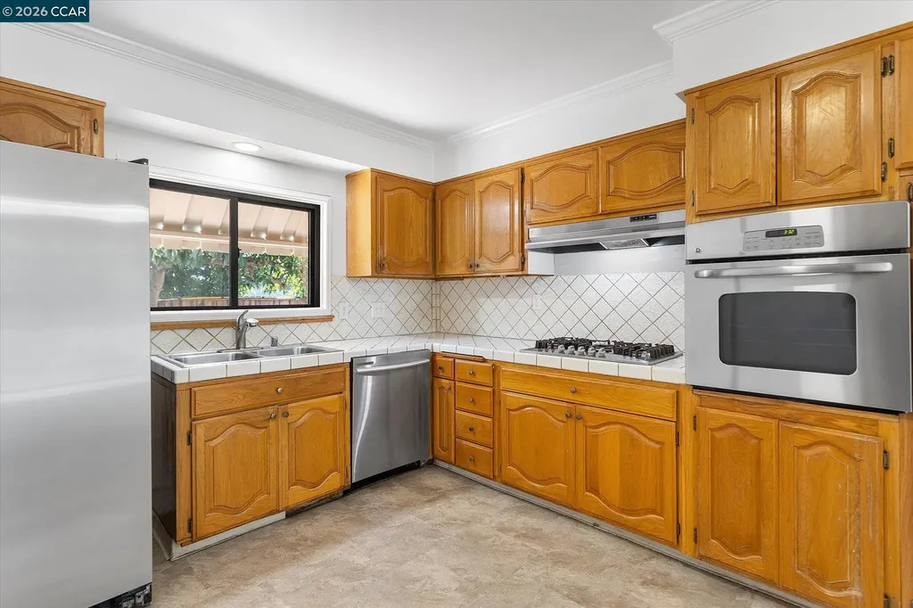 375 Carson Drive Hayward CA 94544