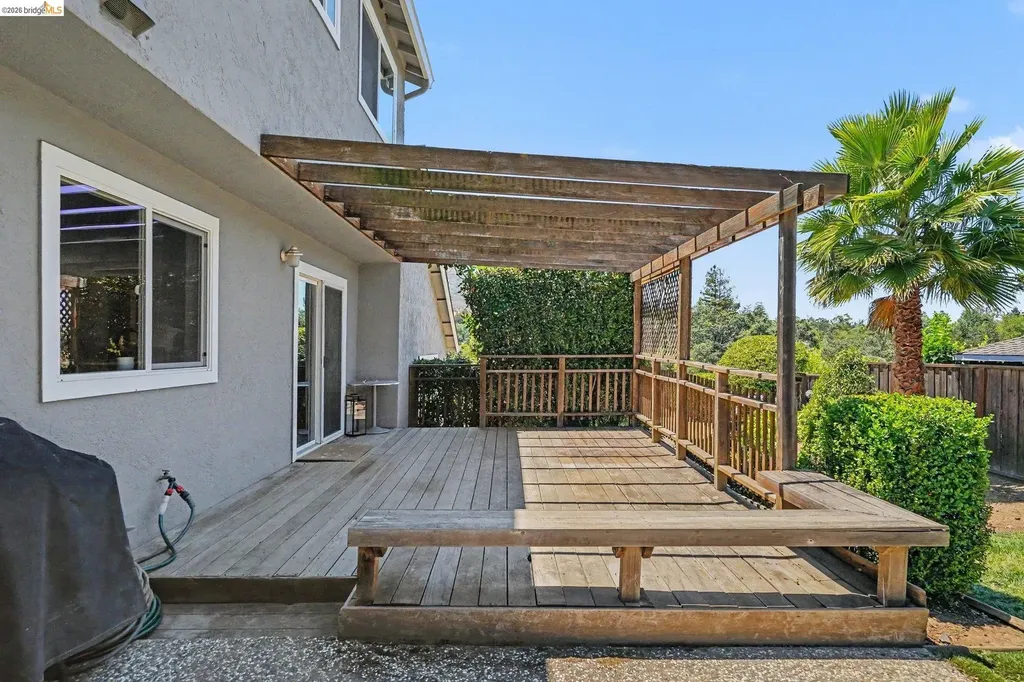 332 Chardonnay Circle Clayton CA 94517