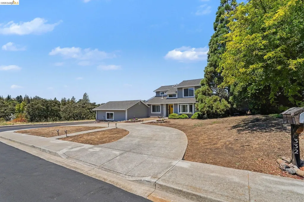 332 Chardonnay Circle Clayton CA 94517